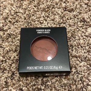 MAC Cosmetics Blush in Diva Don’t Care